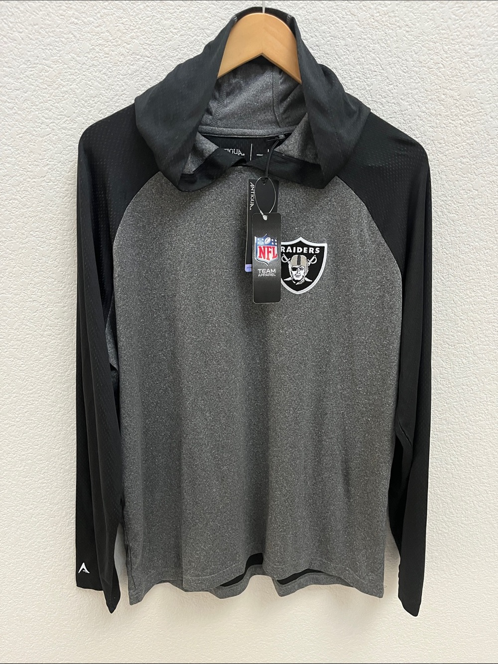 Antigua NFL Gray and Black Men’s Hooded Pullover